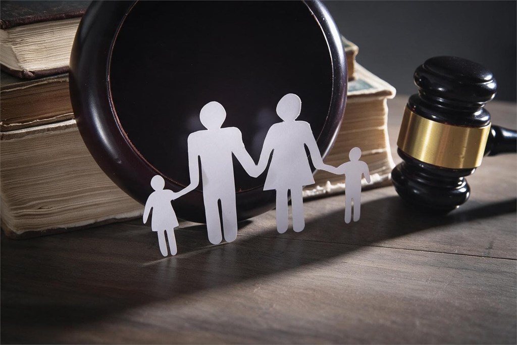 ¿Qué es el síndrome de alienación parental y cómo actúa la ley?