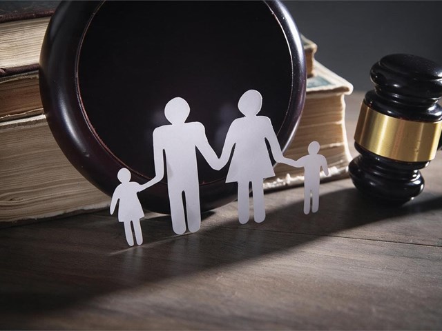 ¿Qué es el síndrome de alienación parental y cómo actúa la ley?